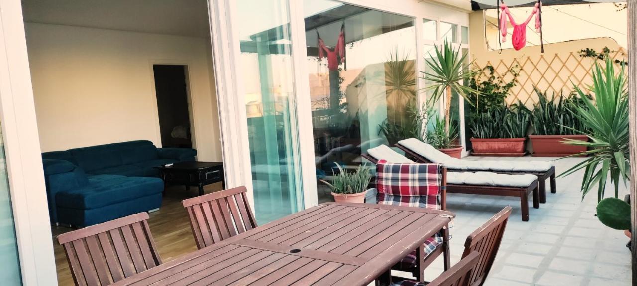 110 Sq.M. Stunning Penthouse With Large Terrace Apartman San Pawl il-Baħar Kültér fotó